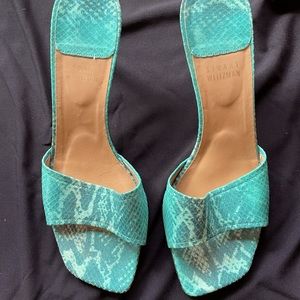 Stuart Weitzman sandals from Spain. Green/turquoise. Size 8.